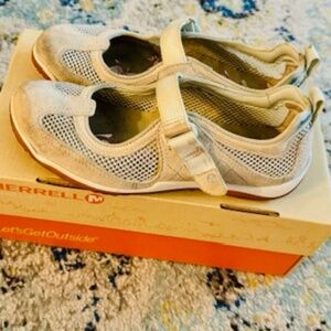 Merrill Lorelei Emme Size 7
